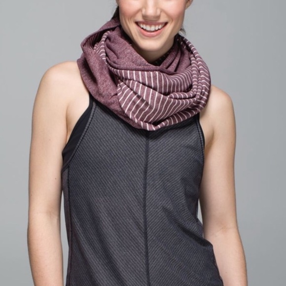 lululemon Vinyasa Scarf *Rulu - Picture 3 of 3